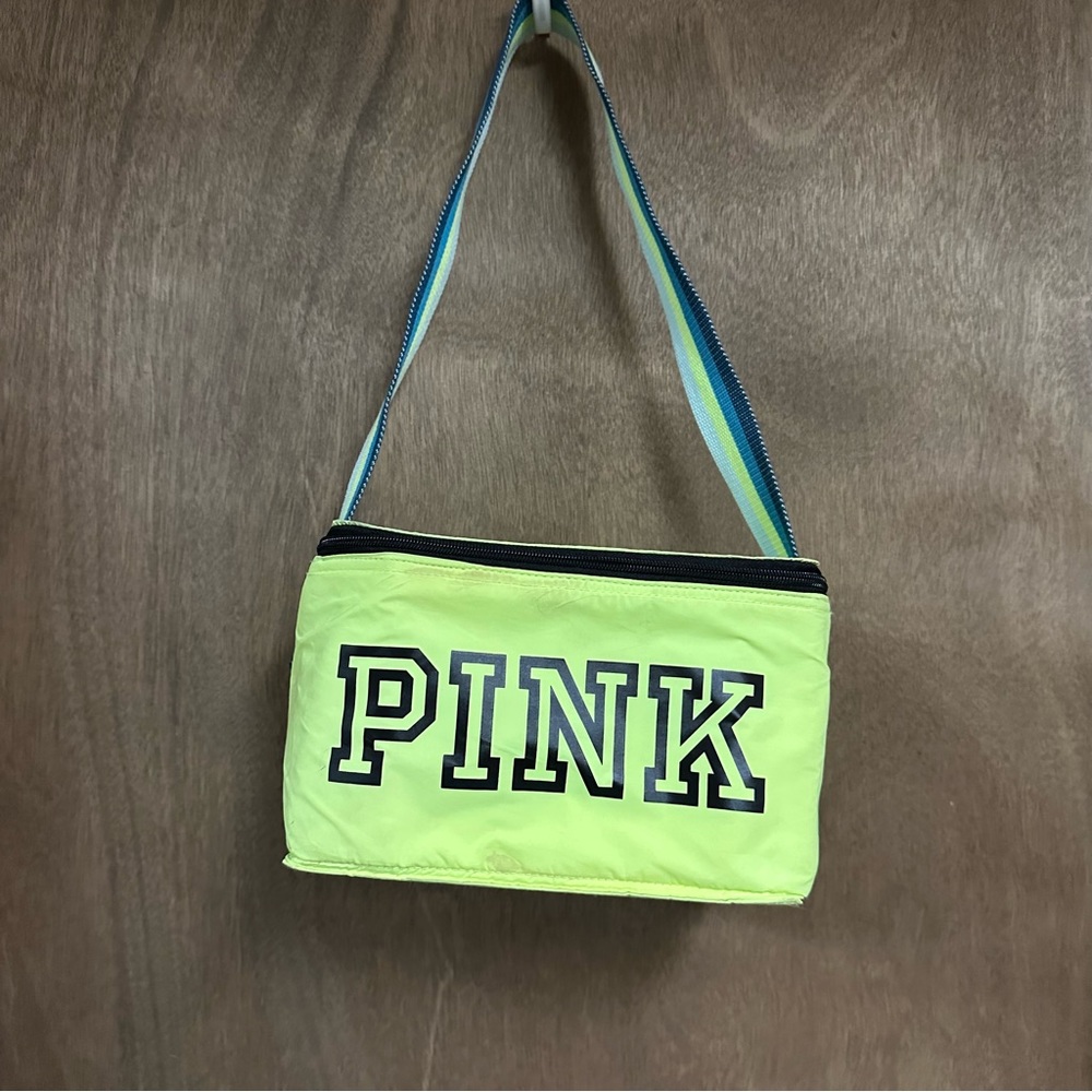 Victorias‎ Secret Pink Beach Cooler